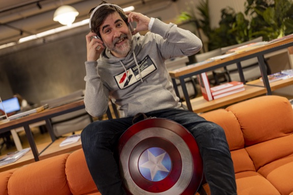 Carlos Buenosvinos at work